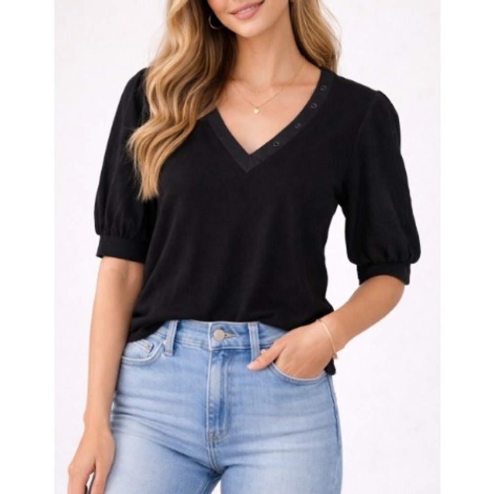 Evereve Women's Black V-Neck Puff‎ Sleeve Mixed Media Knit Top Size L NWOT